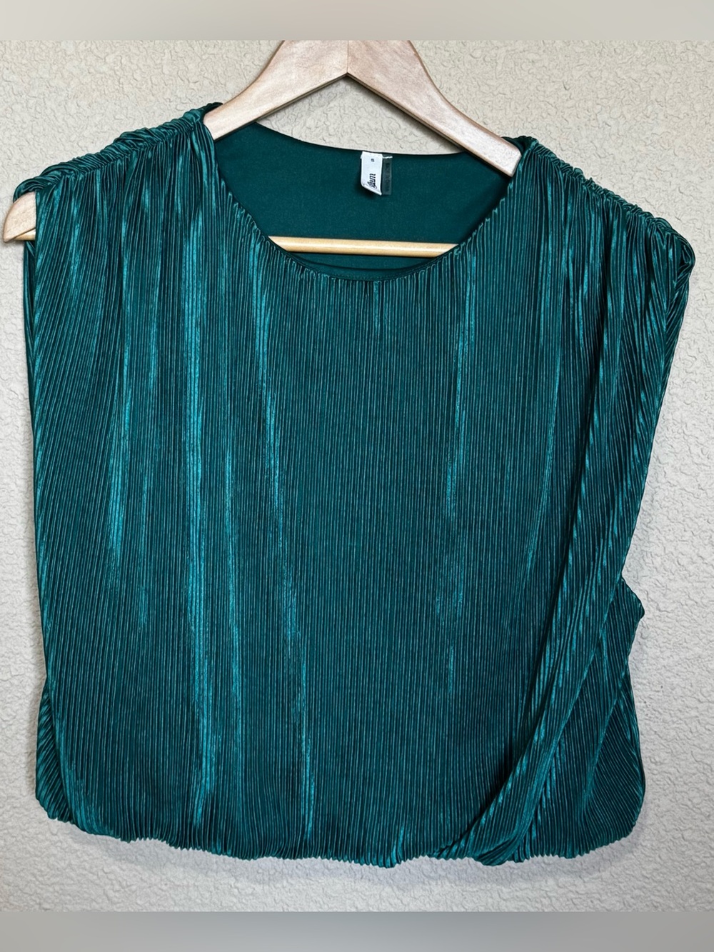Glam Emerald Green Pleated Bubble Hem Top Satin Shimmer Small